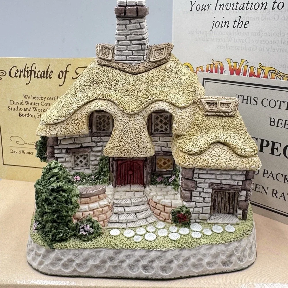 Vintage David‎ Winter Glebe Cottage Miniature Figurine 1993 Village House w/ Box